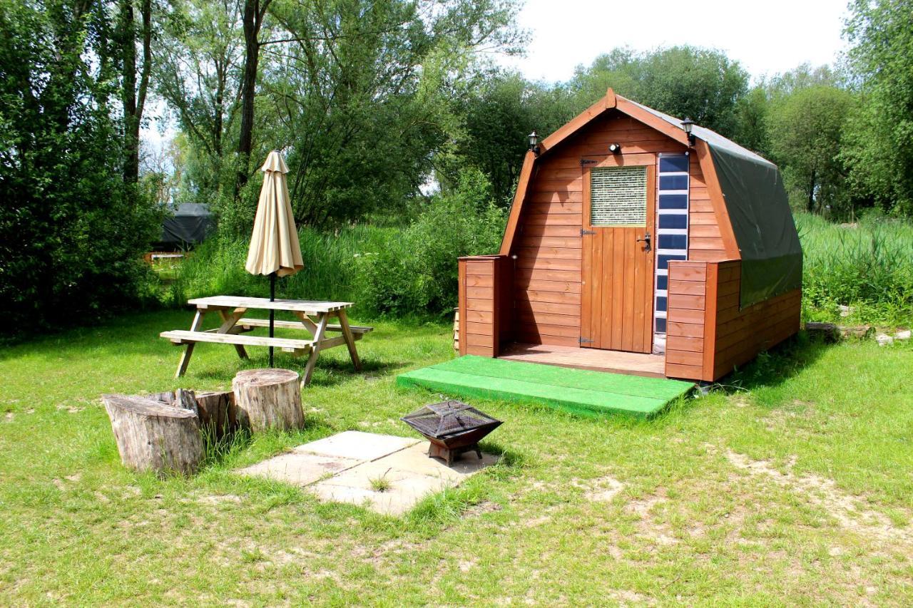 فندق Rum Bridge Fisheries "The Cabin" كلير المظهر الخارجي الصورة